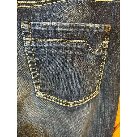 Cambio Peaches Easy Kick Stretch Jeans Size 8 Distressed (8696) - Picture 9 of 11